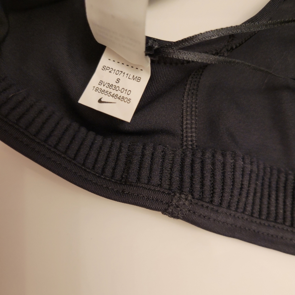Nike Sport Bra Size - Picture 4 of 6